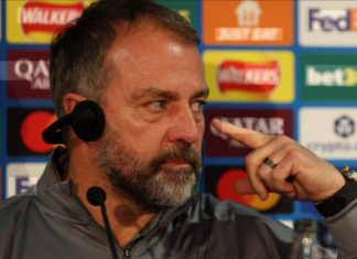 ‘Disa njerëz nuk e kuptojnë’: Hansi Flick shpjegon më në fund taktikën e vijës së lartë