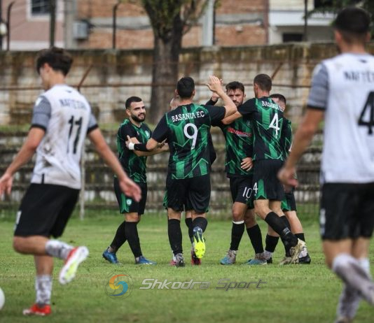 Barazim 3-3 në transfertë ndaj Naftëtarit, Basania tregon vlera në Kuçovë