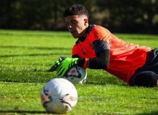 Vetëm 15 vjeç, portieri Rei Shpuza zhvillon stërvitjen e parë me ekipin e të rriturve të Vllaznisë