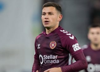 11 minuta lojë për sulmuesin shkodran, Hearts vazhdon të fitojë dhe të kryesojë në Skoci