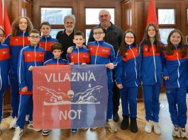 Kryebashkiaku Beci pritje të veçantë për notarët e rinj të Vllaznisë. I përgëzon për sukseset e arritura