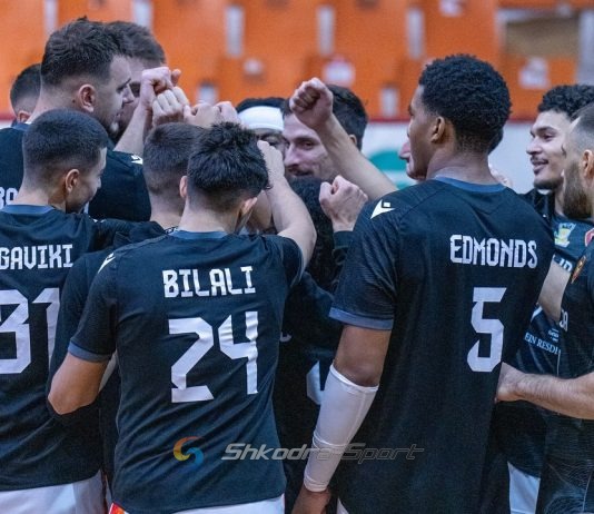 BASKETBOLL/ Besëlidhja ‘nuk e llogarit’ as Fierin. E mund me 61 pikë diferencë