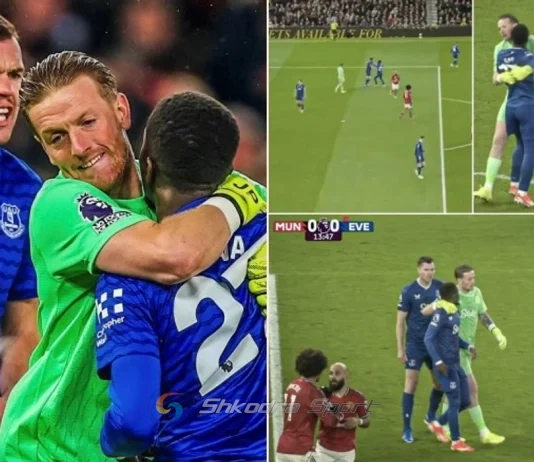 Skenë skandaloze në ndeshjen e Ligës Premier – lojtari i Evertonit godet me shuplakë shokun e skuadrës, merr karton të kuq