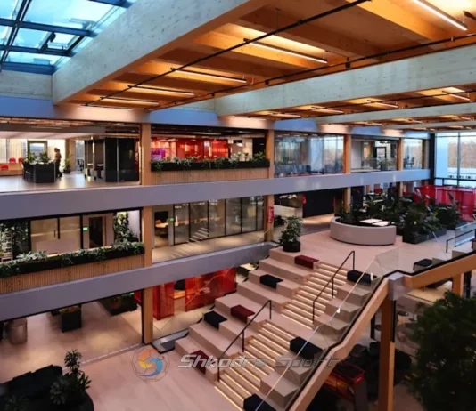 Nuk do ta besoni, RB Liepzig inaguroi qendrën e re, më modernia e Bundesligës, një ndërtesë 14.500 m/2 pa mure, vetëm me dru pishe…