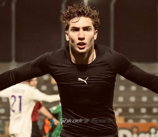 VIDEO/ Sulmuesi shkodran Gabriel Kulla nuk ndalet. I shënon Fiorentinës në ’95