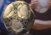 Topi i ‘Dorës së Zotit’ të Maradonës del në ankand, vlerësimi kalon 10 milionë dollarë